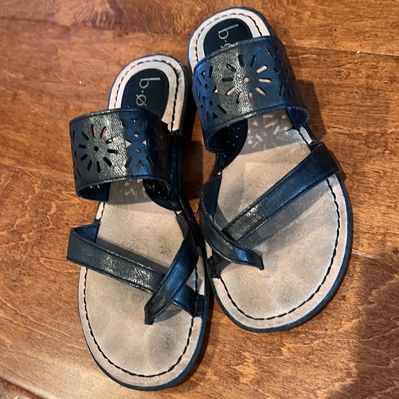 Boc Born Womens slip on sandals black approximate size 7.5 - Picture 3 of 13
